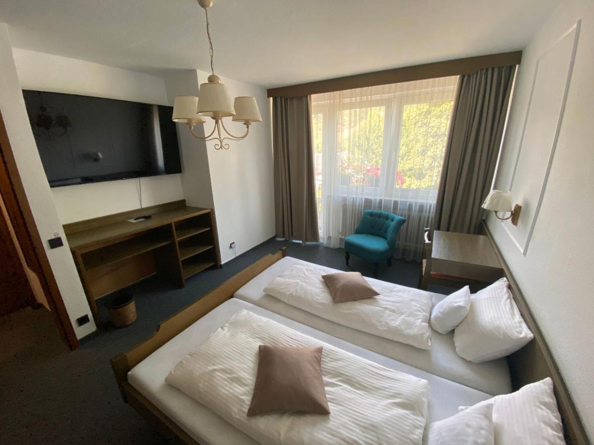 Altes Tor Hotell Filsen Exteriör bild