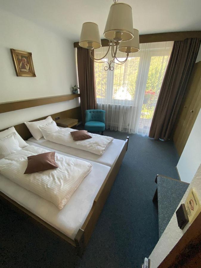 Altes Tor Hotell Filsen Exteriör bild